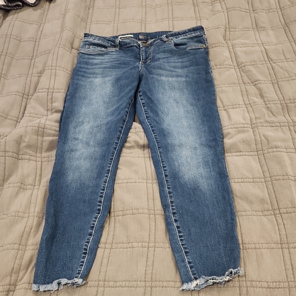 Kut from the Kloth Denim - Kut from the Kloth Distressed Denim Cropped Jeans